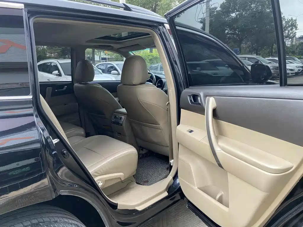 TOYOTA HIGHLANDER 2014