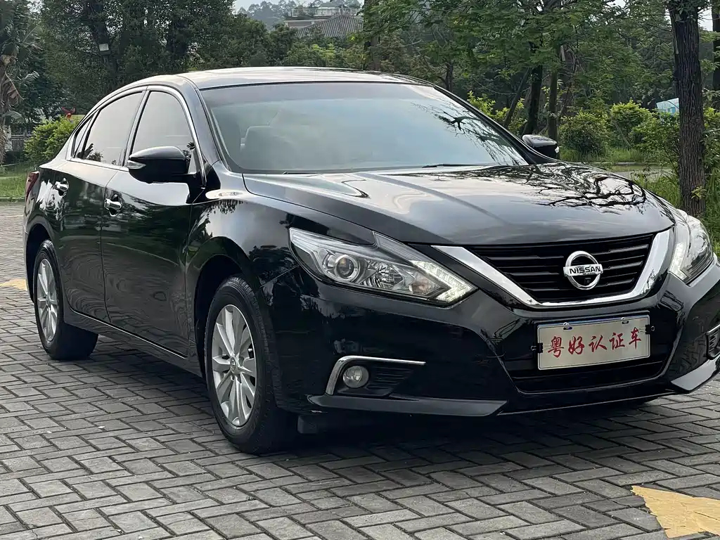 NISSAN TEANA 2018