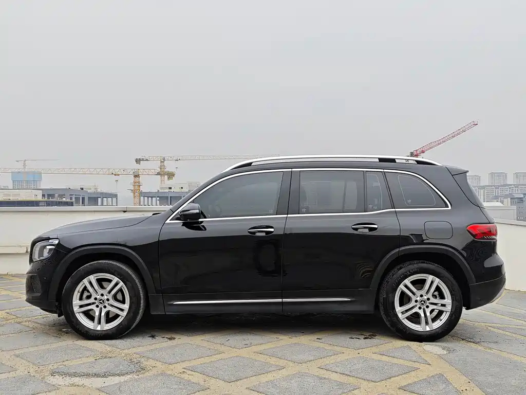 MERCEDES BENZ GLB 2022