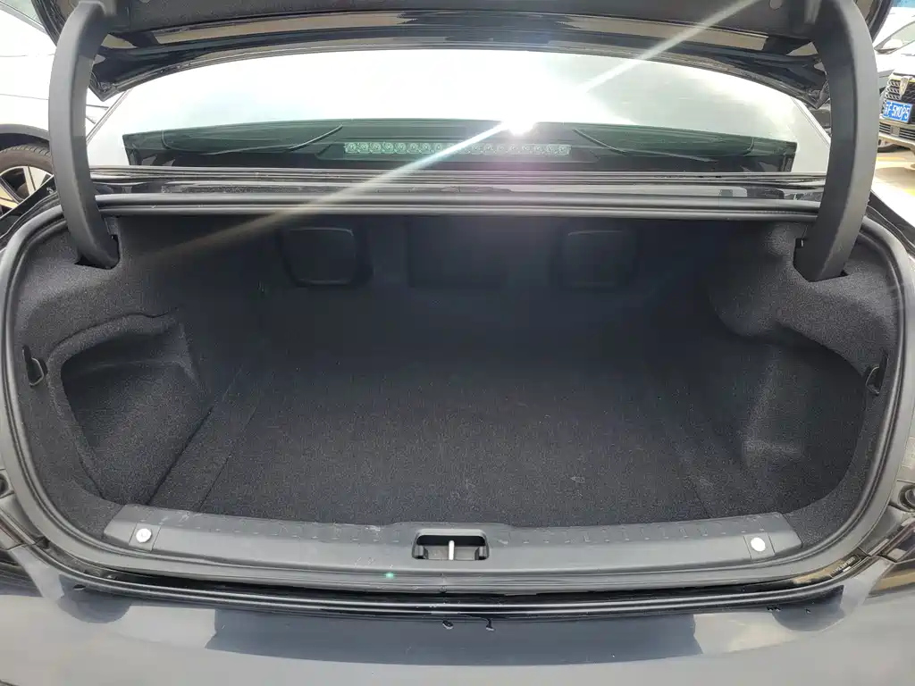 VOLVO S90 2021