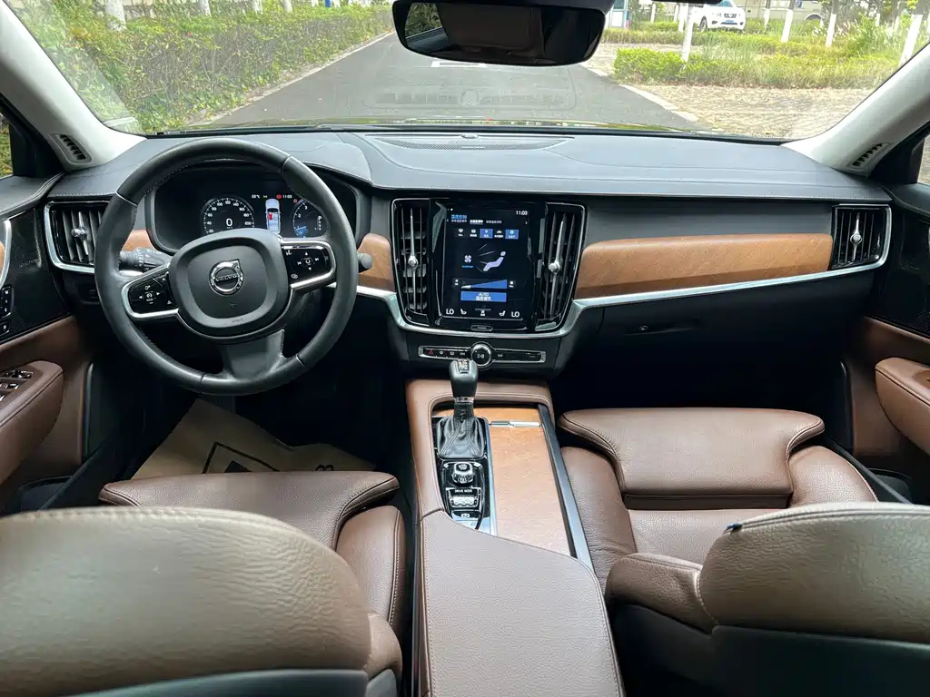 VOLVO S90 2020