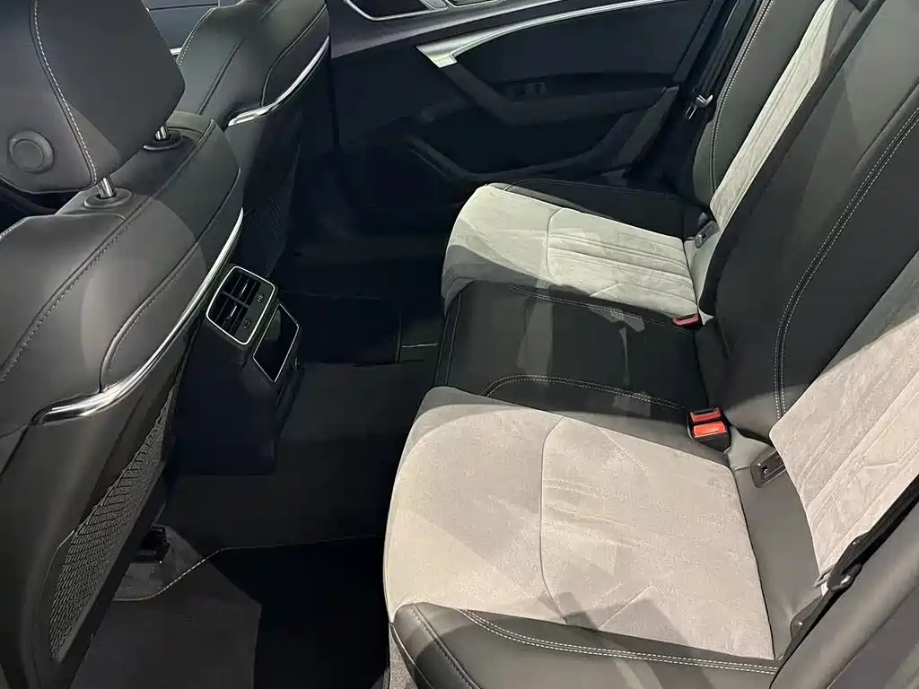 AUDI A6L 2023
