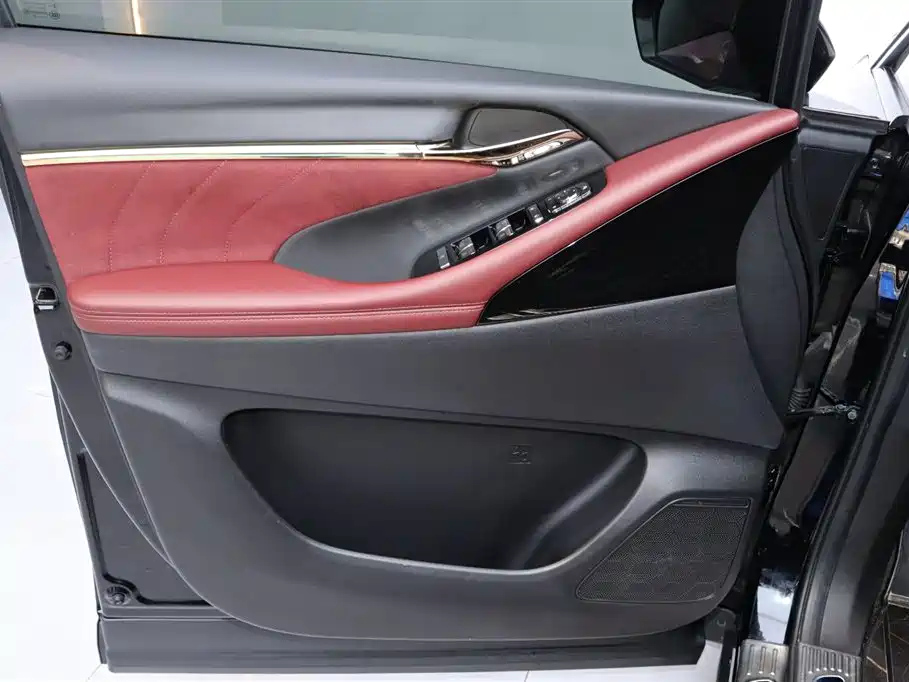 TRUMPCHI M8 2023