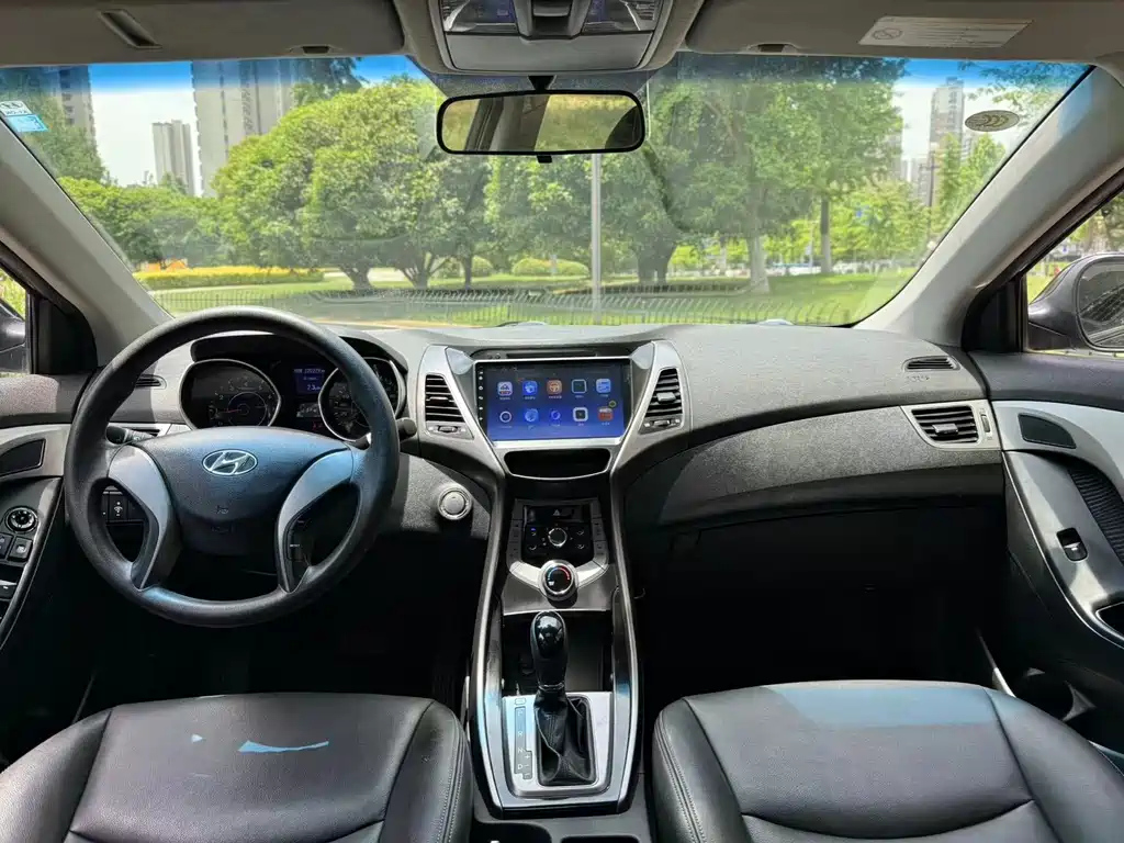 HYUNDAI ELANTRA 2014