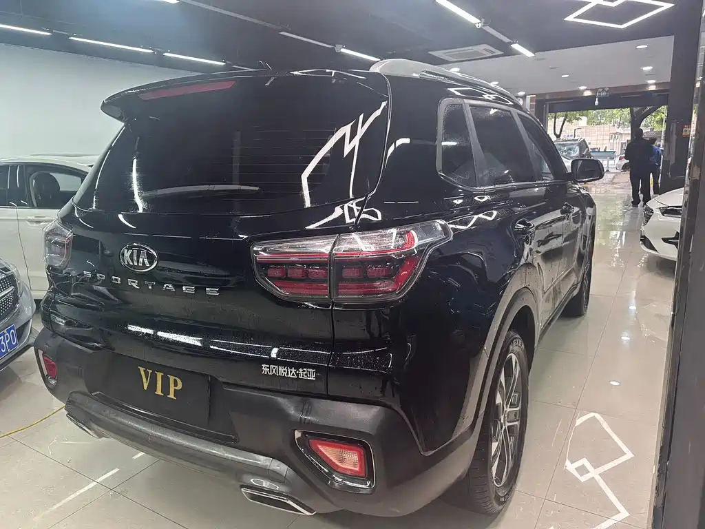 KIA SPORTAGE 2021