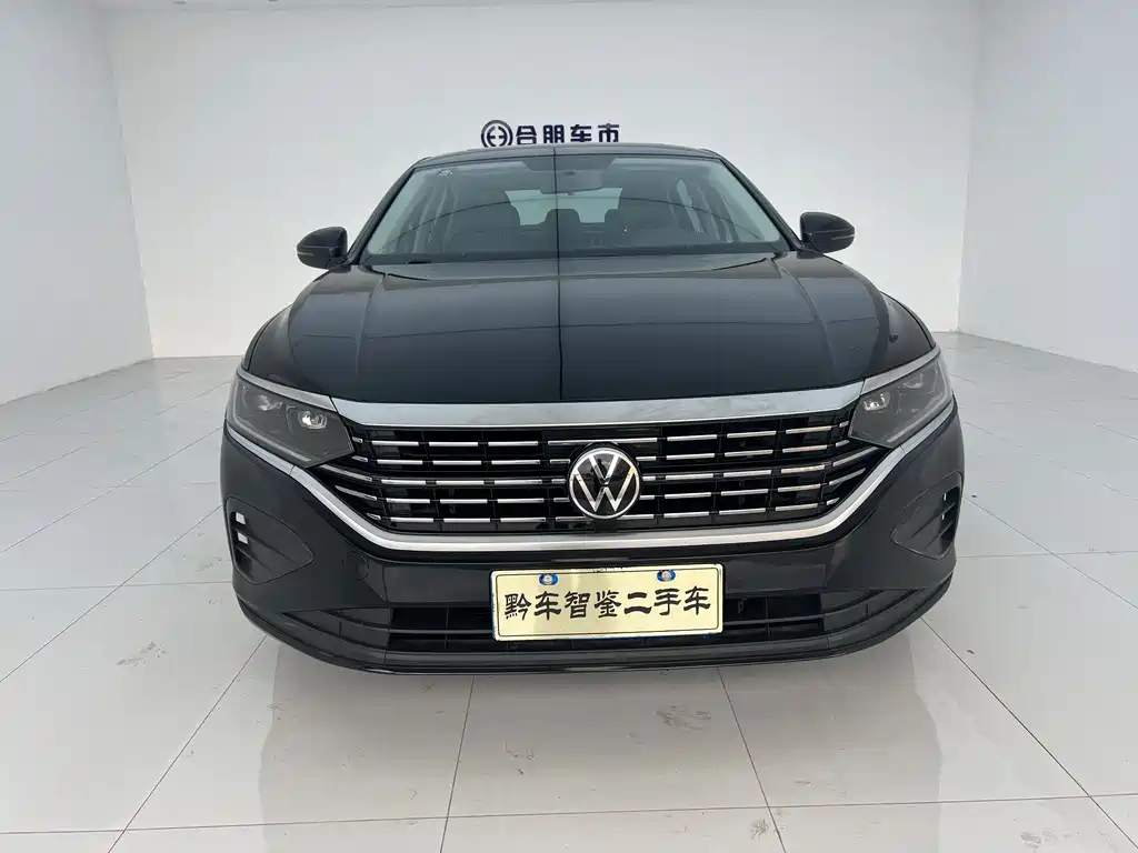 VOLKSWAGEN PASSAT 2022