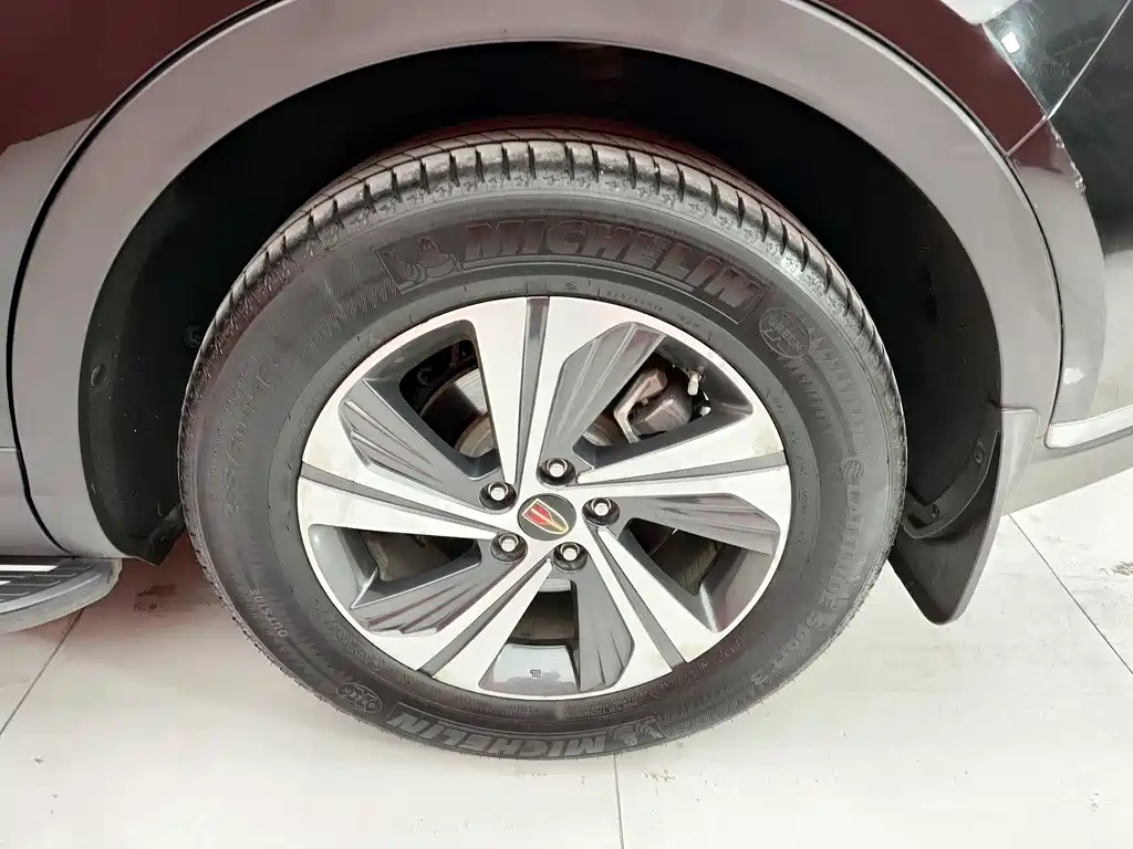 HONGQI HS5 2020