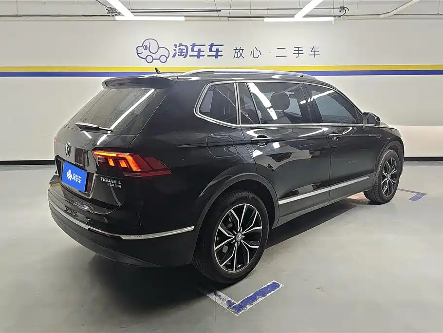 VOLKSWAGEN TIGUAN L 2020