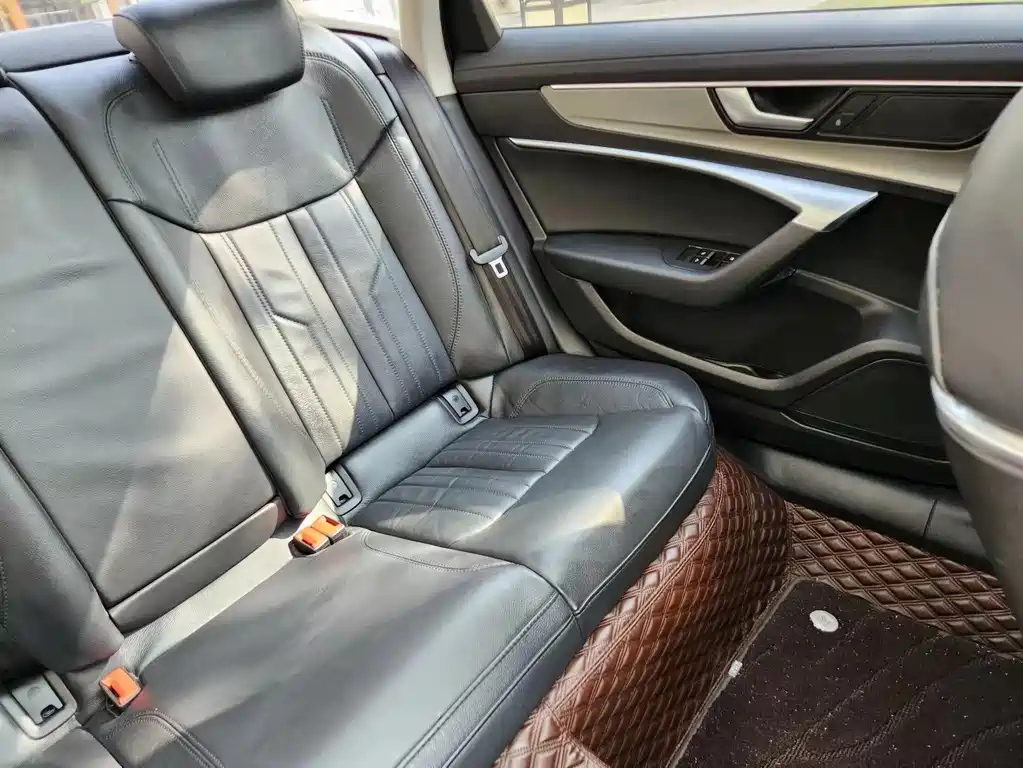 AUDI A6L 2021