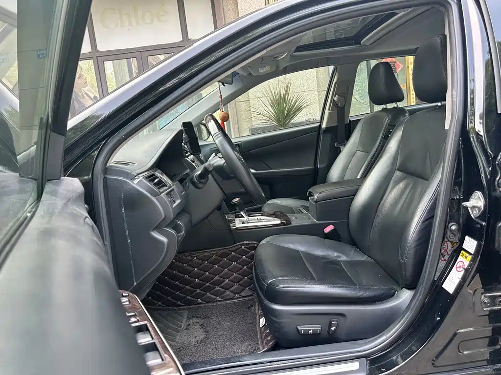 TOYOTA CAMRY 2016