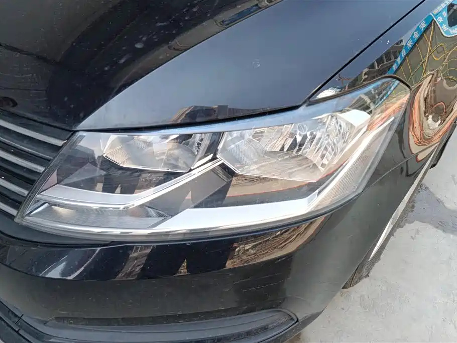 VOLKSWAGEN LAVIDA 2017