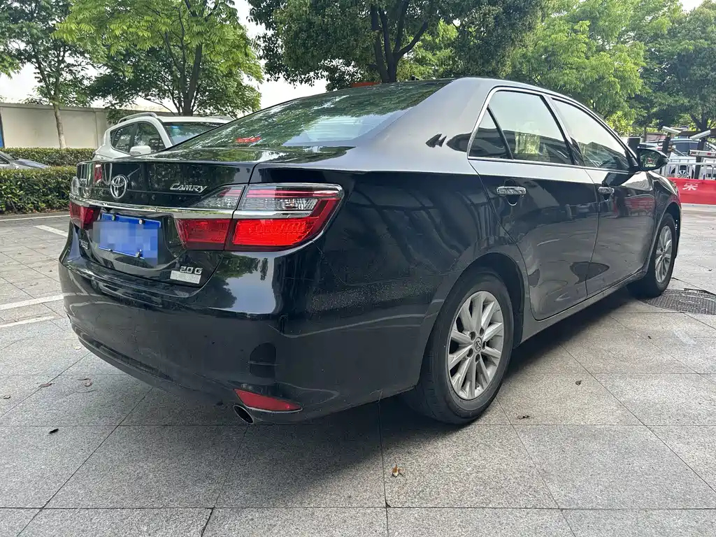 TOYOTA CAMRY 2016