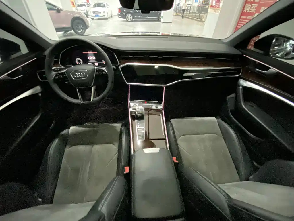 AUDI A6L 2021