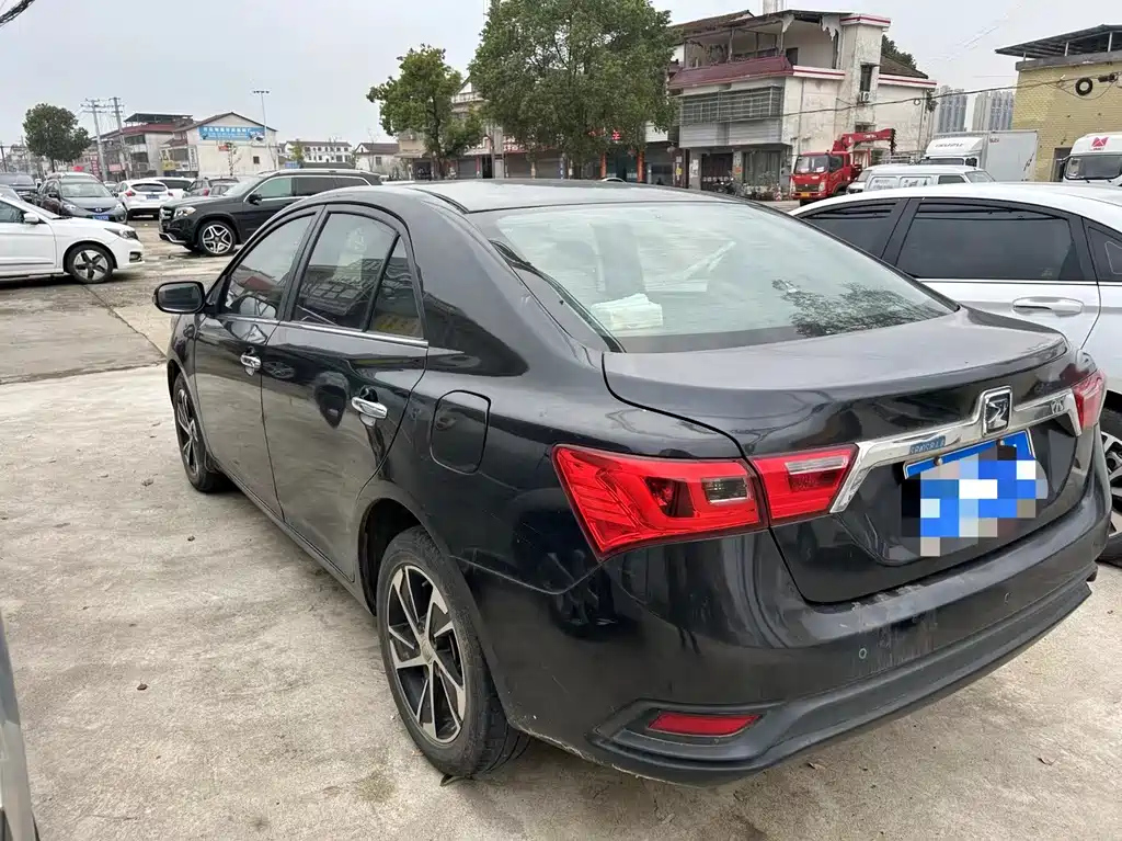 ZOTYE Z300 2015