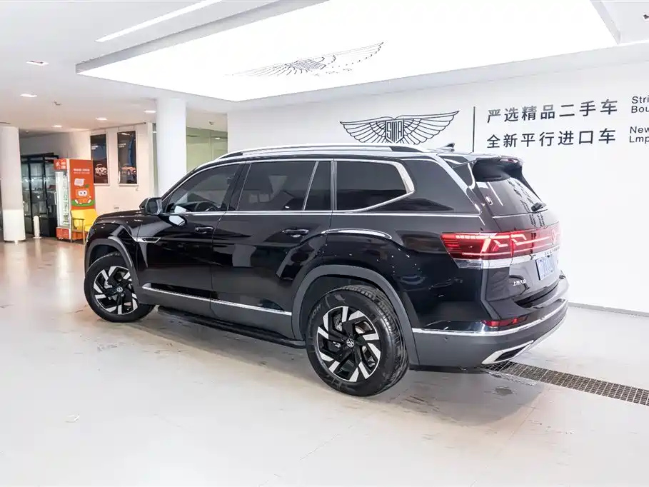 VOLKSWAGEN TOURAN 2021
