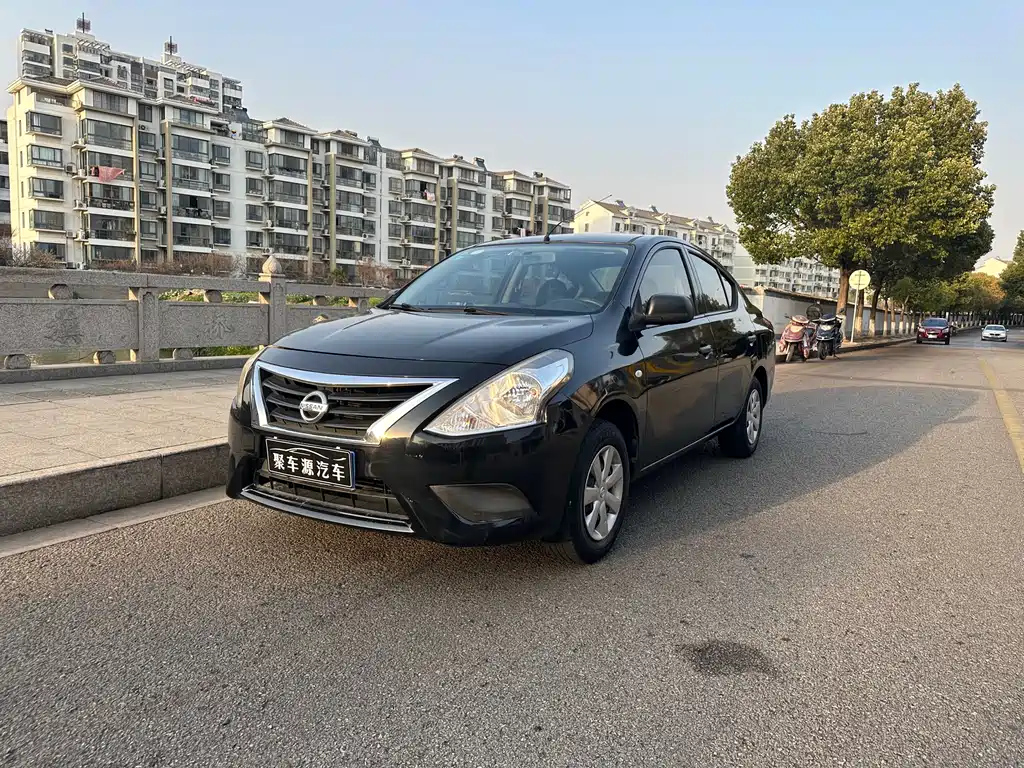 NISSAN SUNNY 2016