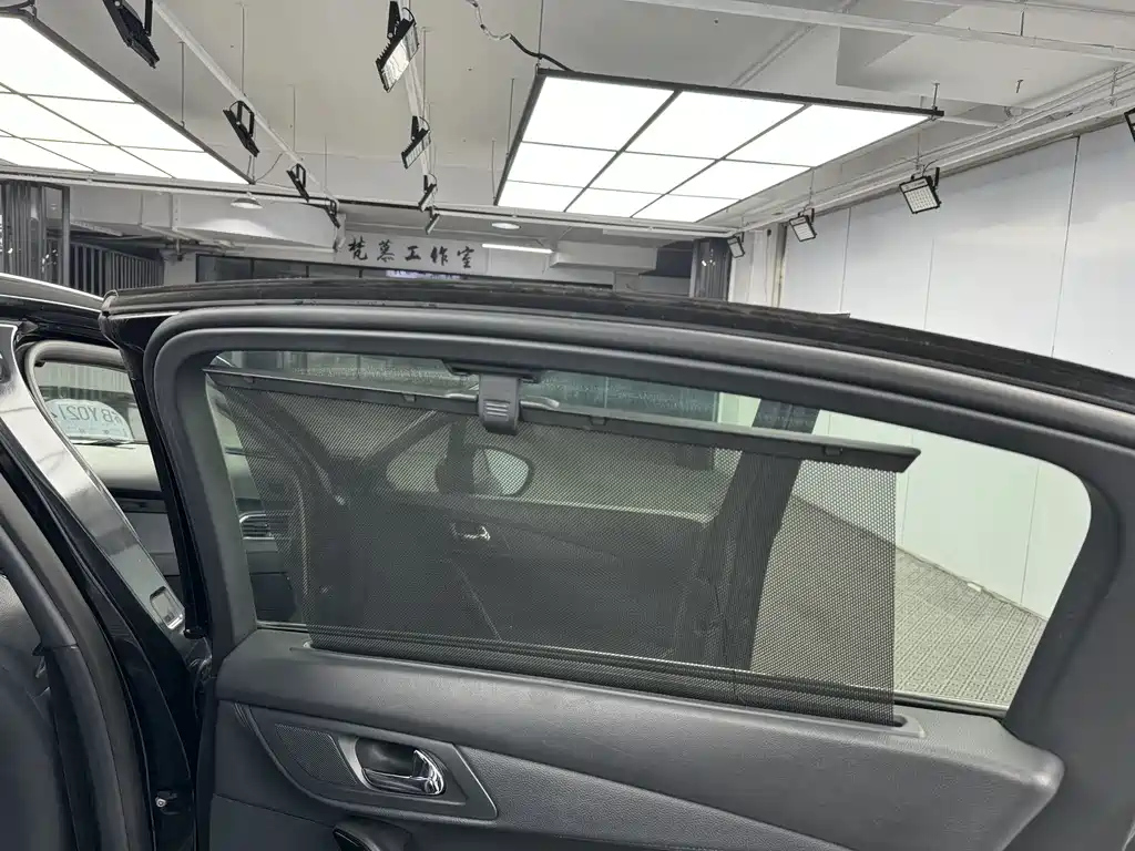 PEUGEOT 508 2012