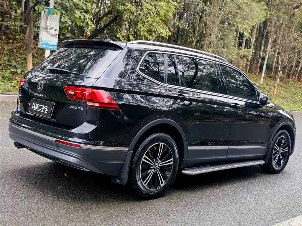VOLKSWAGEN TIGUAN L 2021