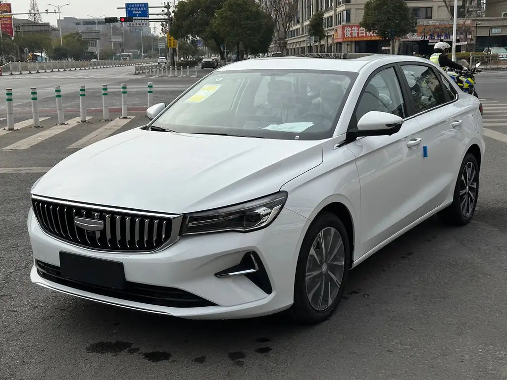 GEELY AUTO EMGRAND 2025