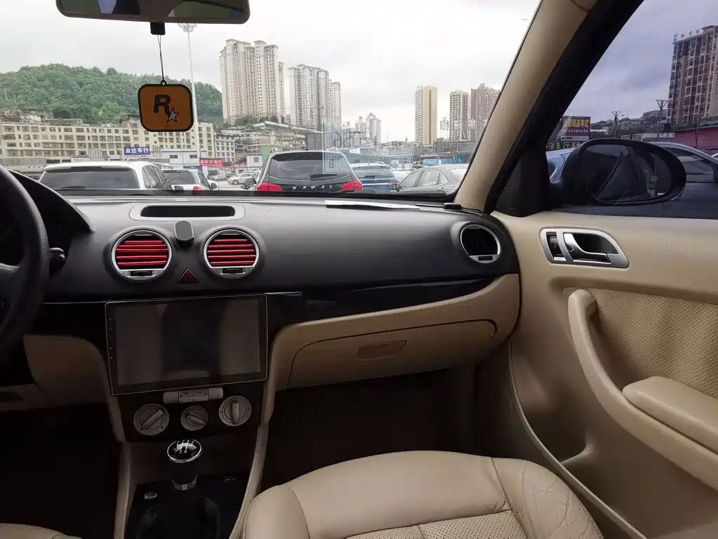 VOLKSWAGEN LAVIDA 2010