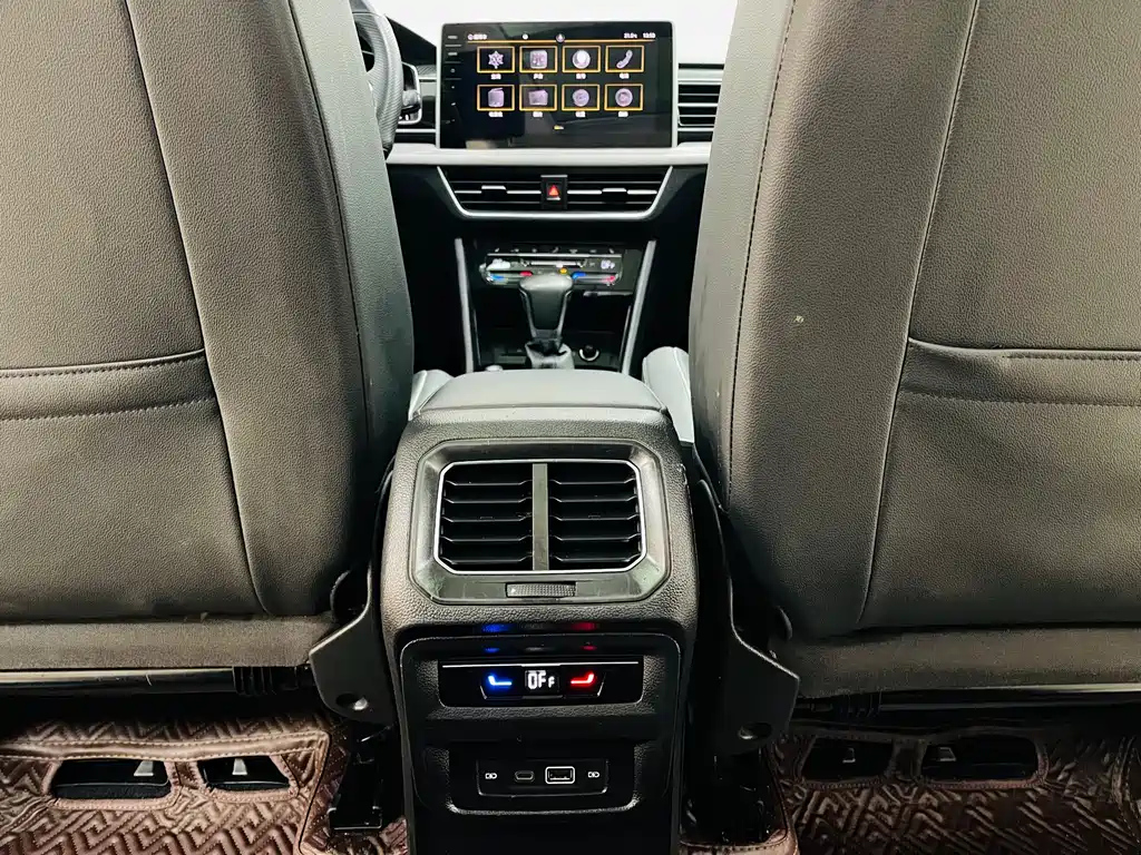 VOLKSWAGEN TIGUAN L 2021