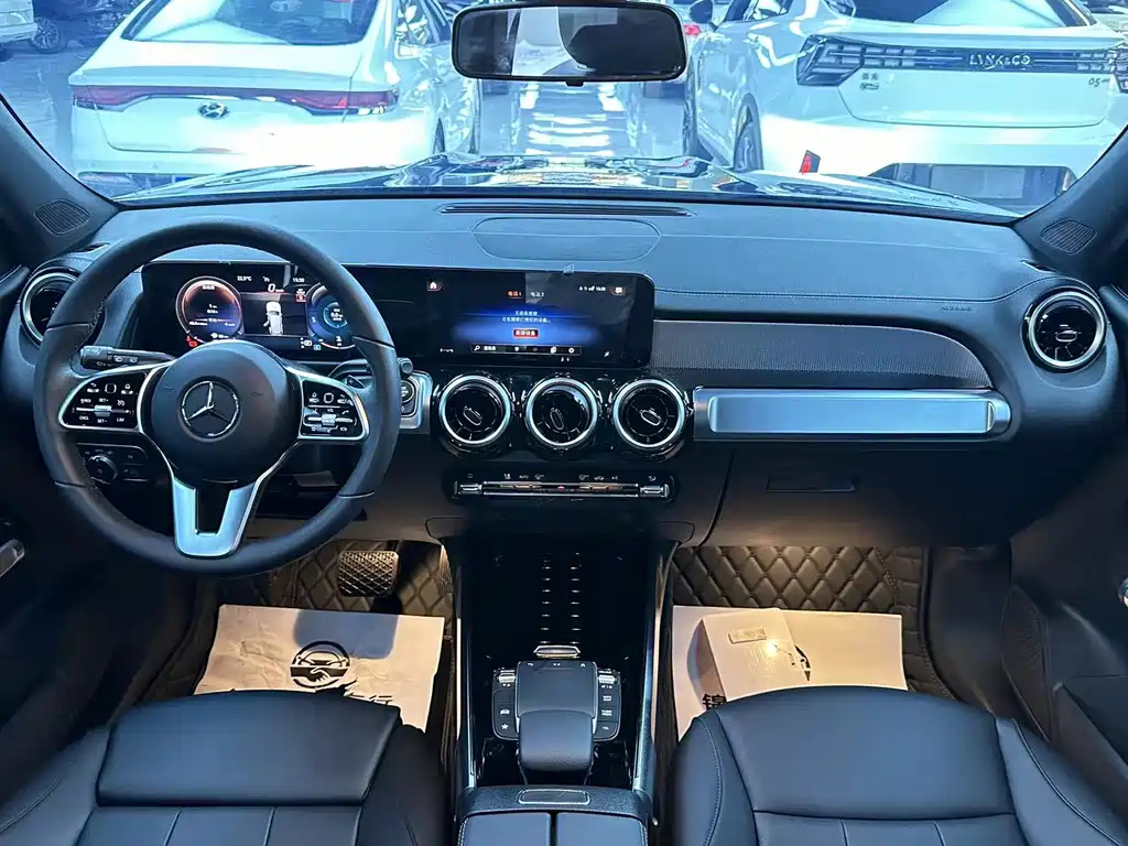MERCEDES BENZ GLB 2022
