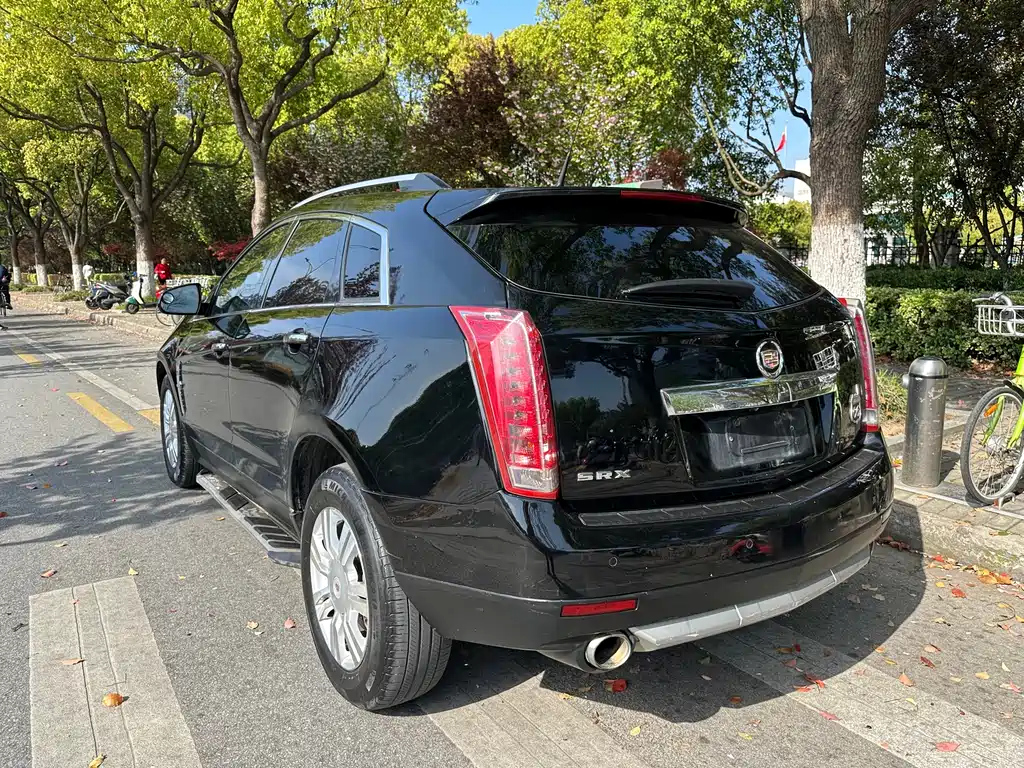 CADILLAC SRX 2012
