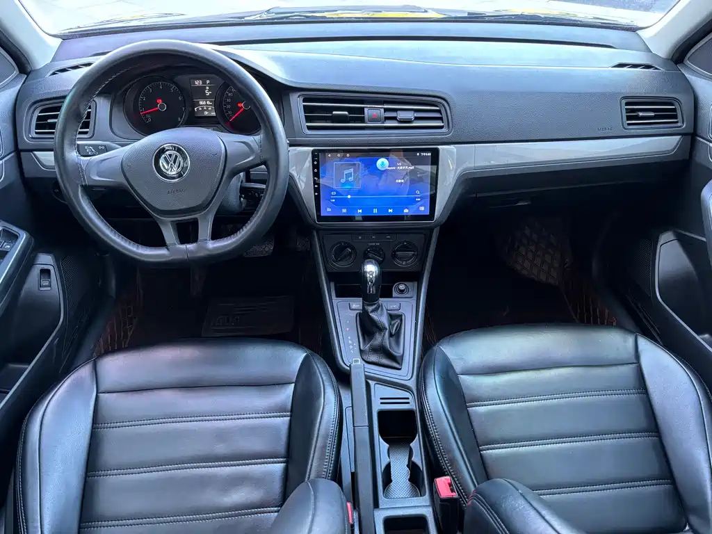VOLKSWAGEN LAVIDA 2020