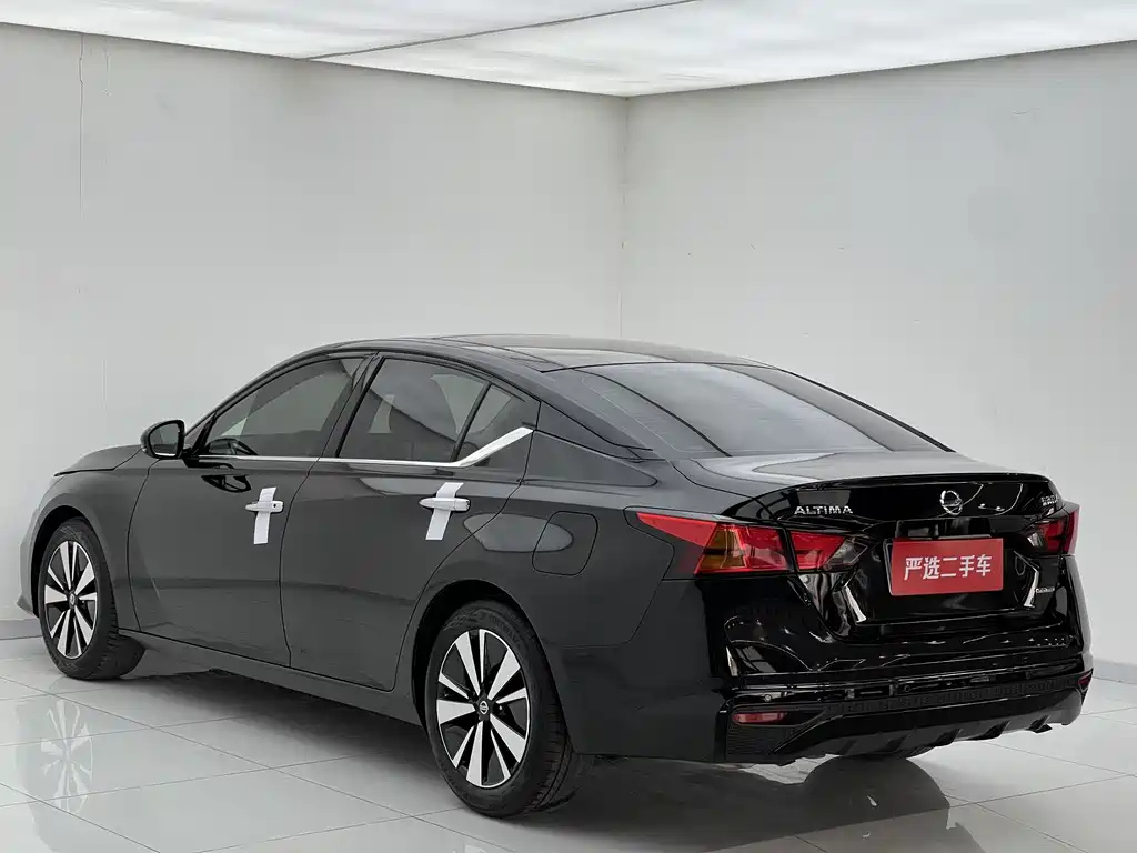 NISSAN TEANA 2021
