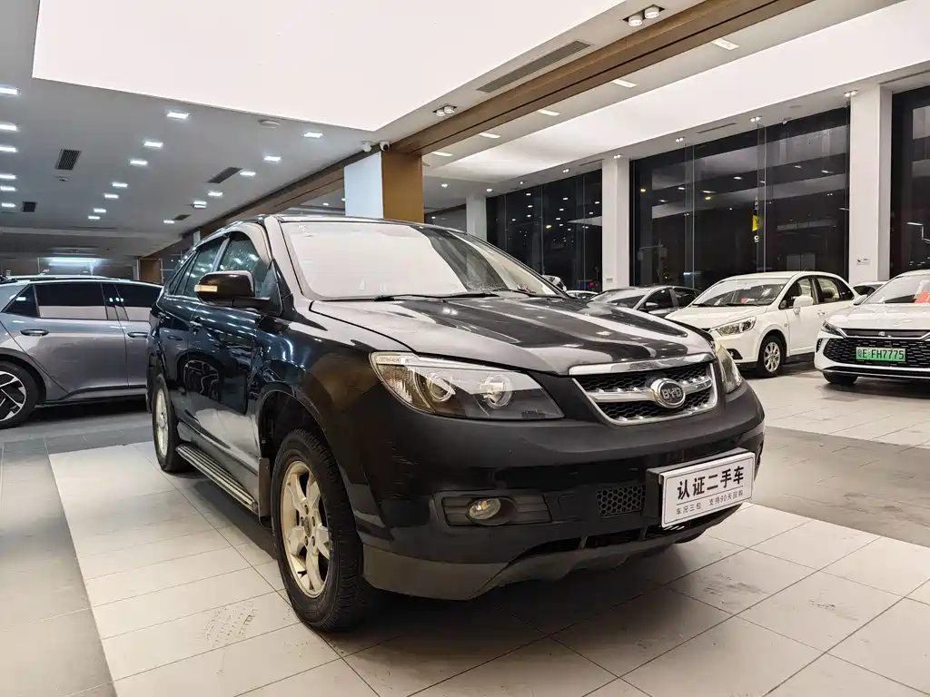 BYD S6 2013