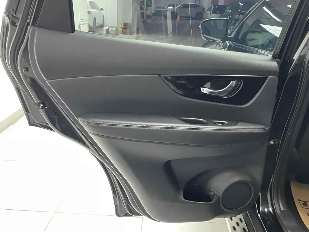 NISSAN X-TRAIL 2020