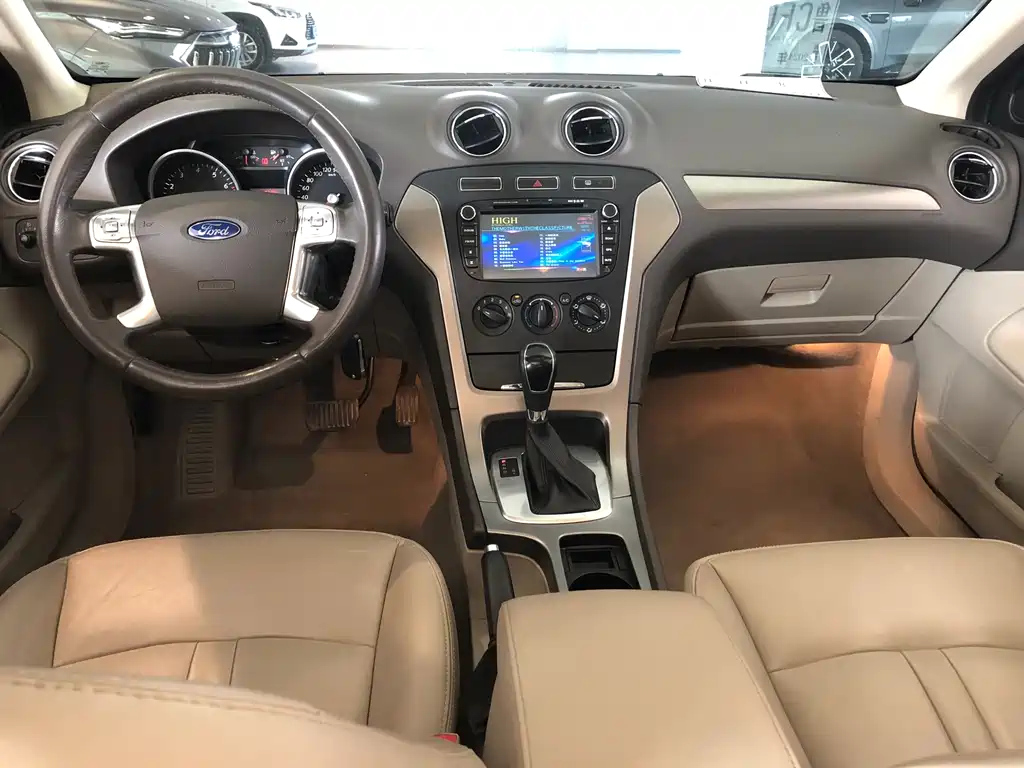 FORD MONDEO - WINNER 2013