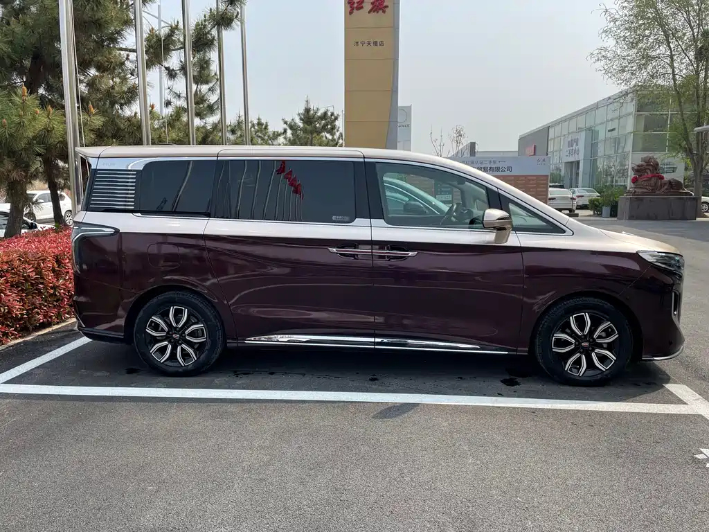 HONGQI HQ9 2022