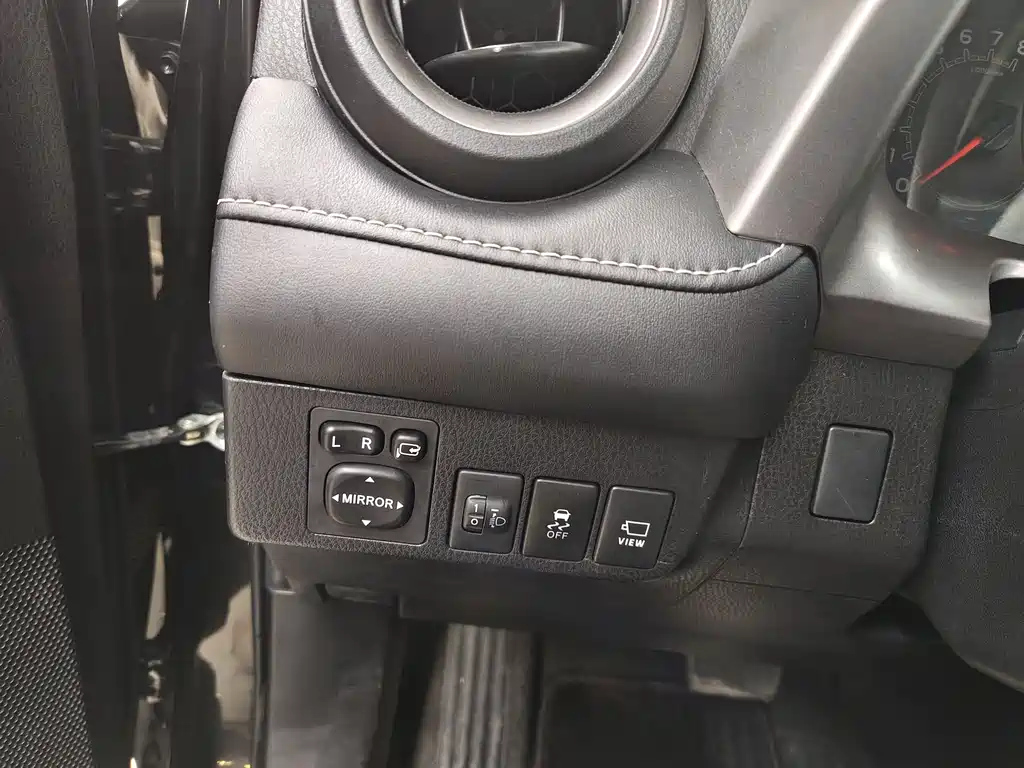 TOYOTA RAV4 RONGFANG 2018