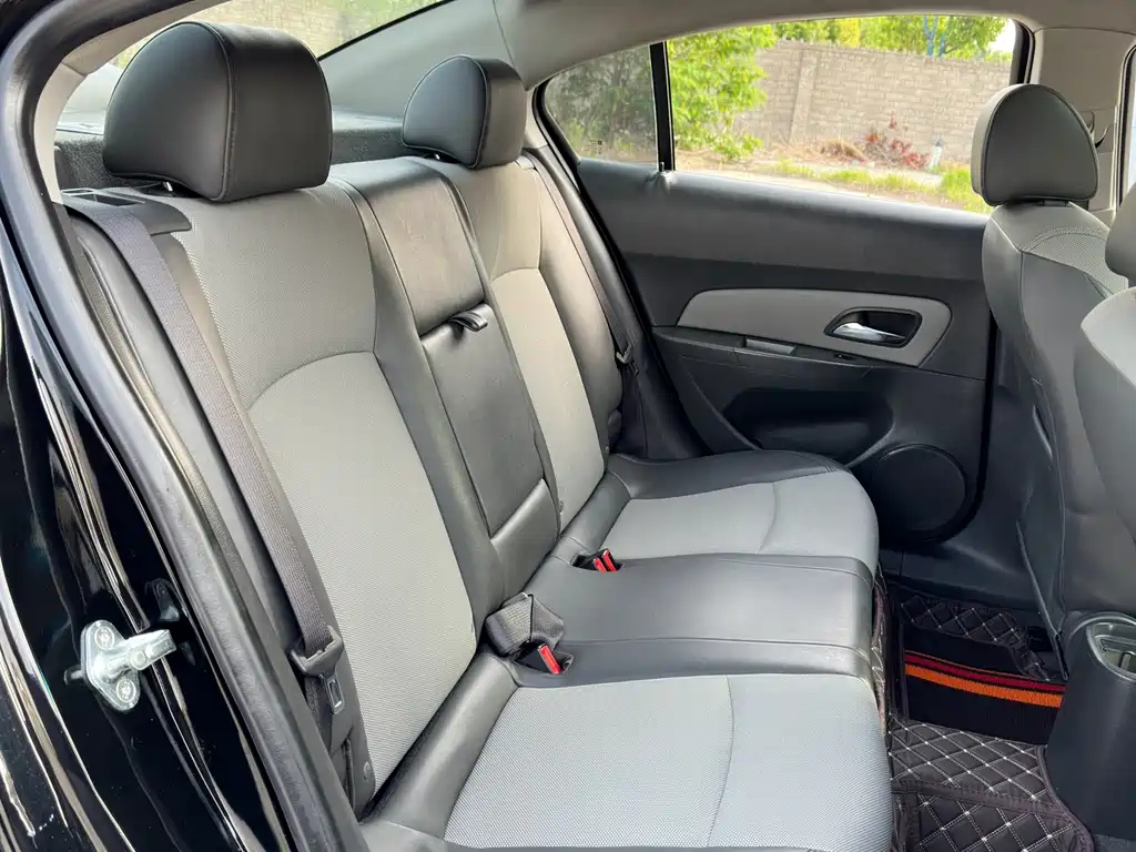 CHEVROLET CRUZE 2013