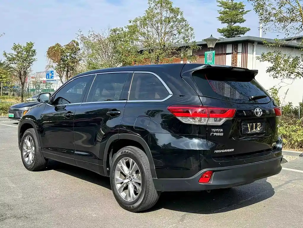 TOYOTA HIGHLANDER 2018