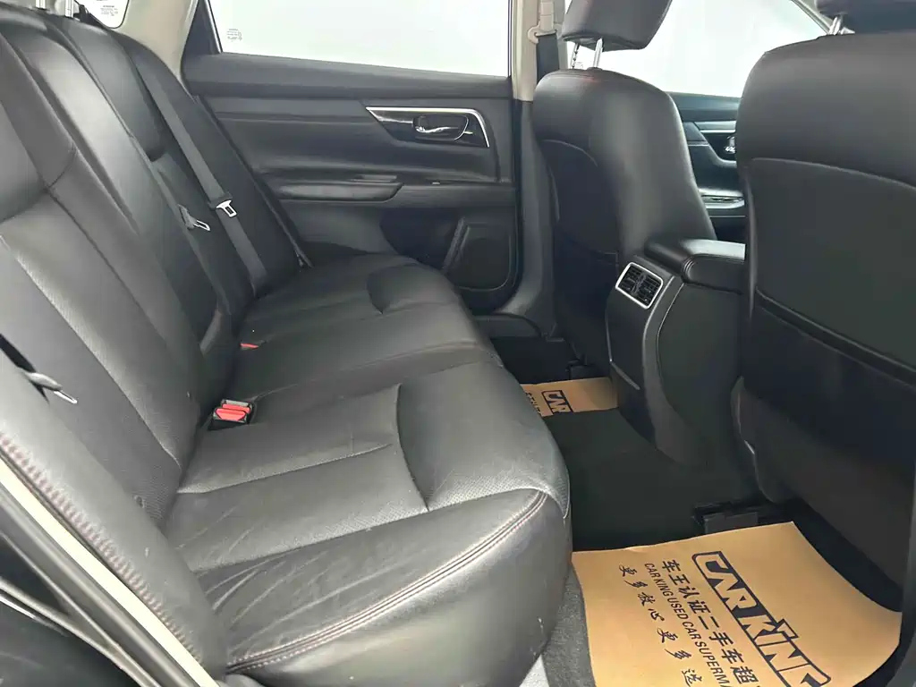 NISSAN TEANA 2018