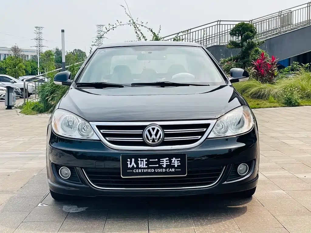 VOLKSWAGEN LAVIDA 2013