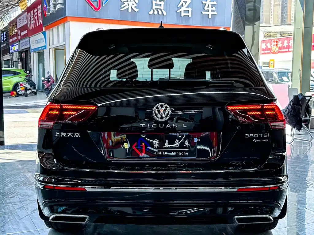 VOLKSWAGEN TIGUAN L 2020