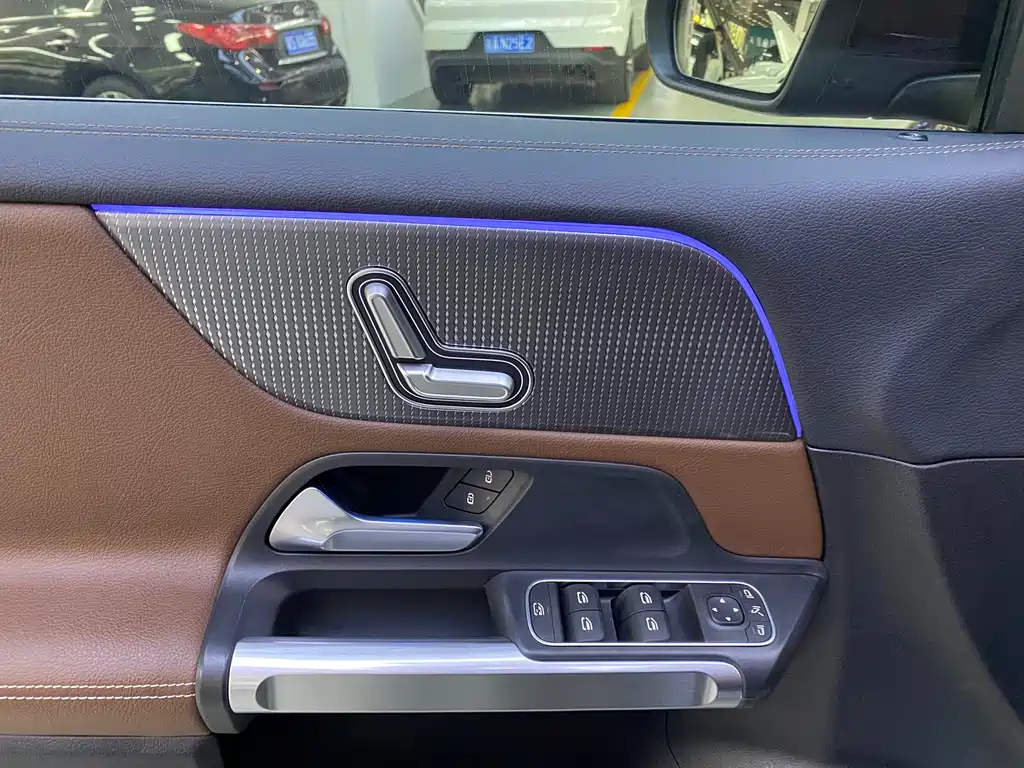 MERCEDES BENZ GLB 2020