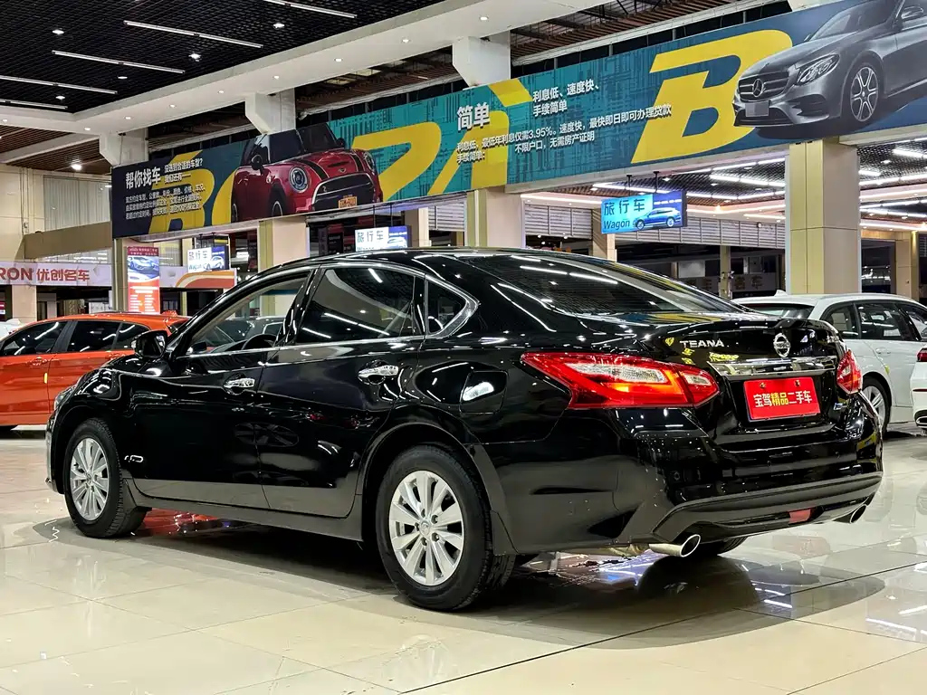 NISSAN TEANA 2018