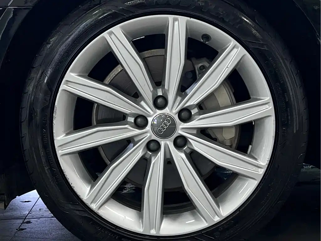 AUDI A6L 2020