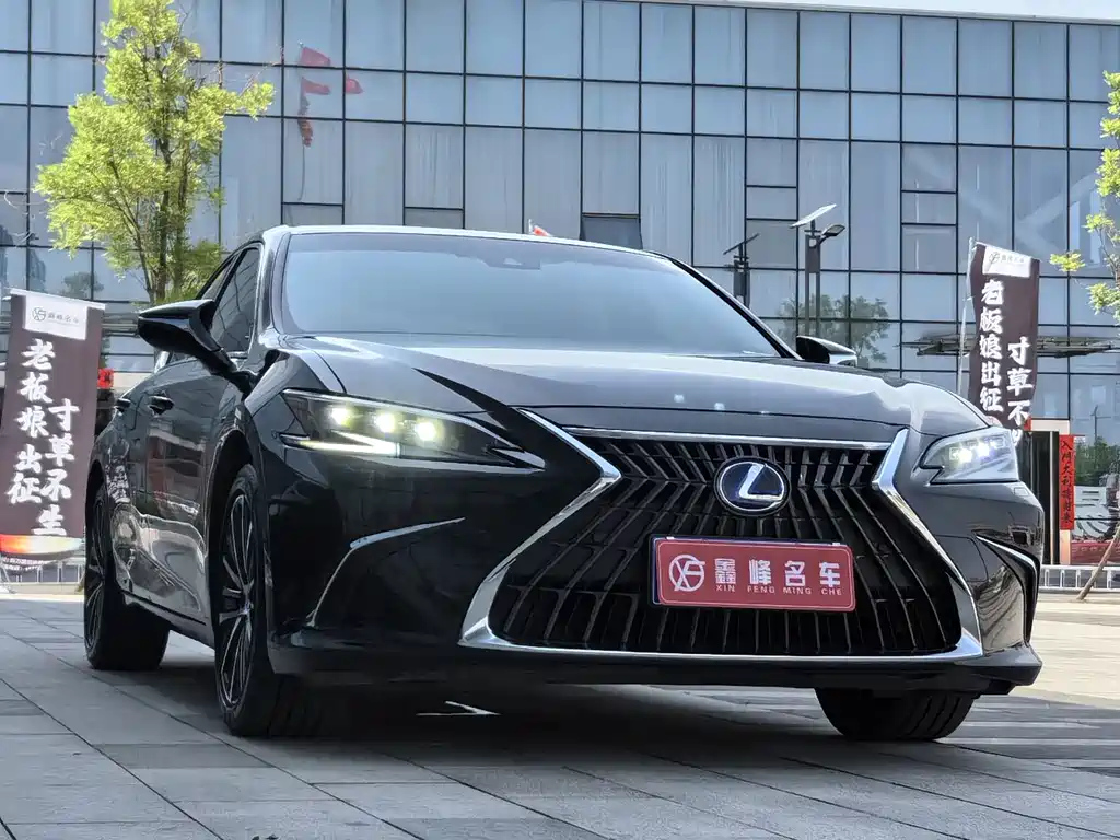 LEXUS ES 2022