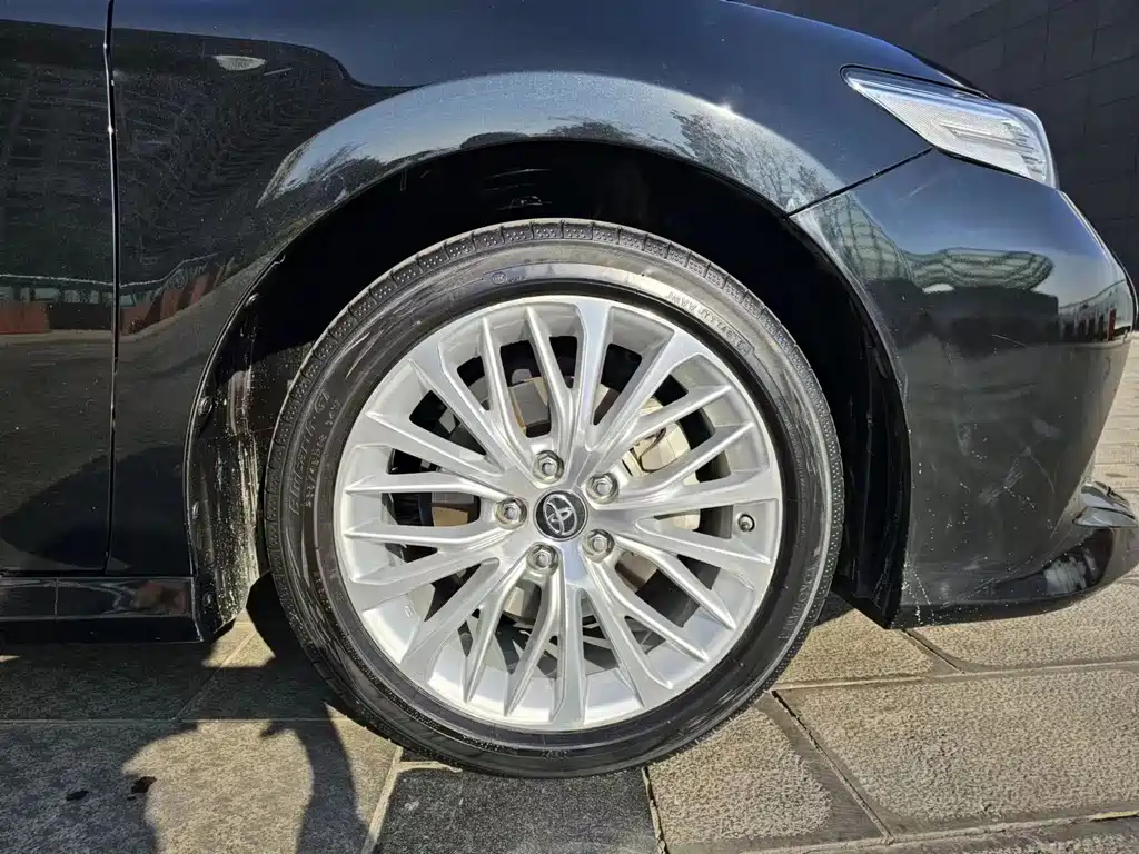 TOYOTA CAMRY 2019