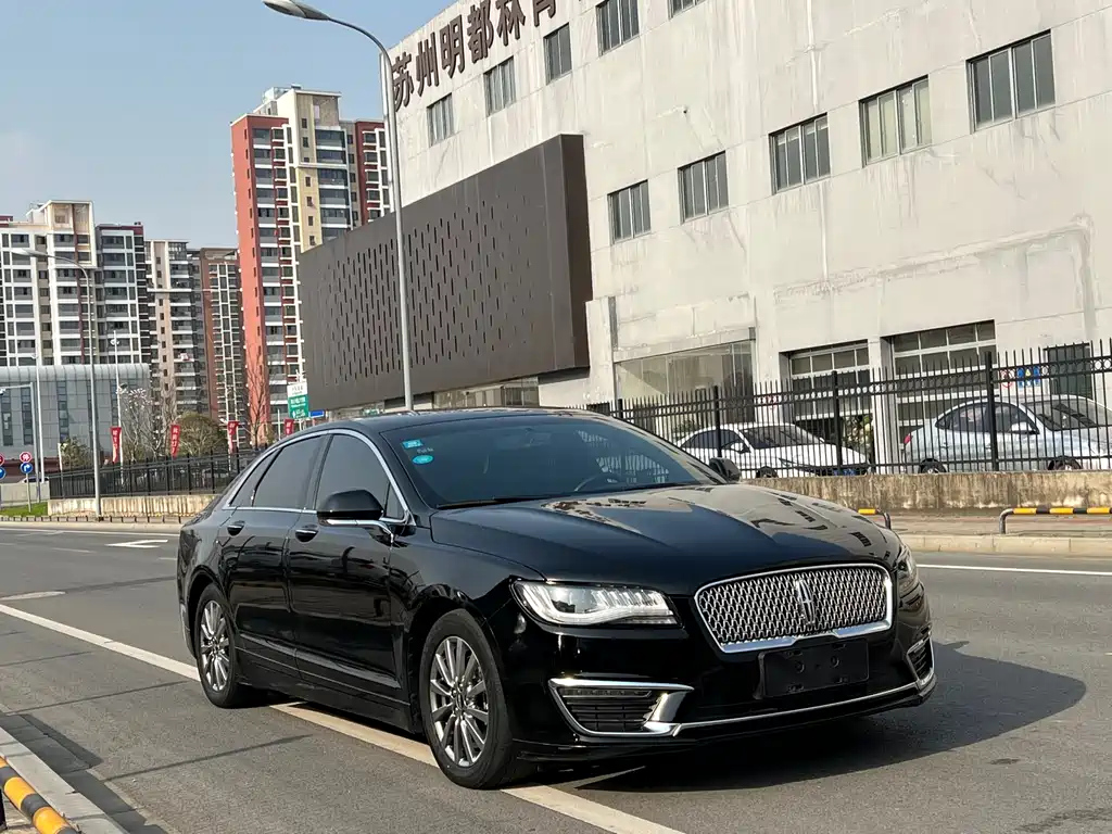LINCOLN MKZ 2018