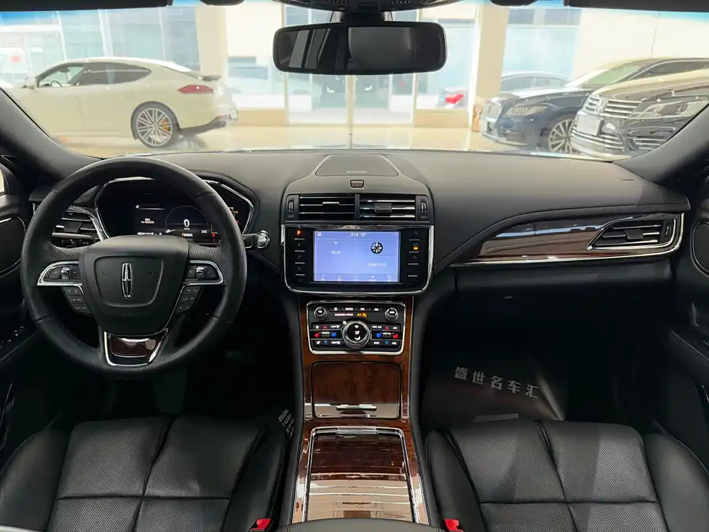 LINCOLN CONTINENTAL 2019