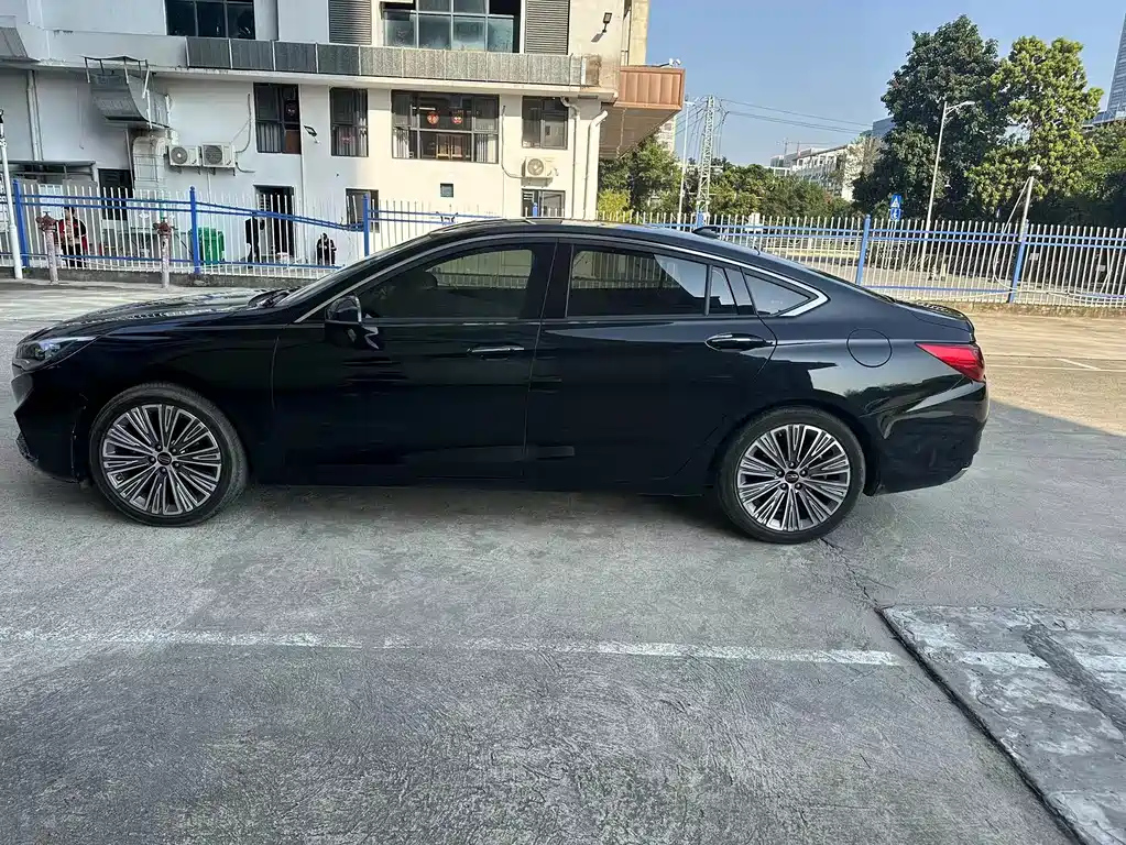 HONGQI H5 2022