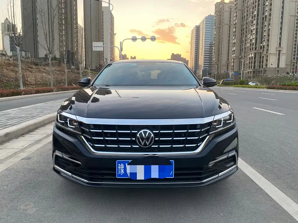 VOLKSWAGEN PASSAT 2021