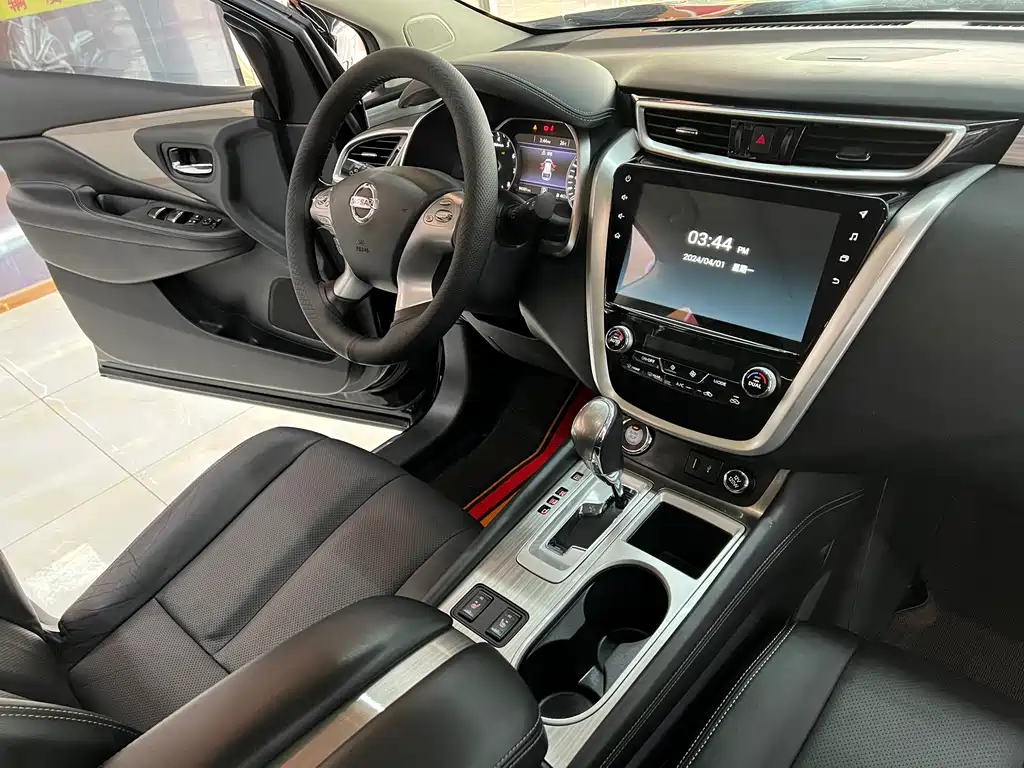 NISSAN MURANO 2019