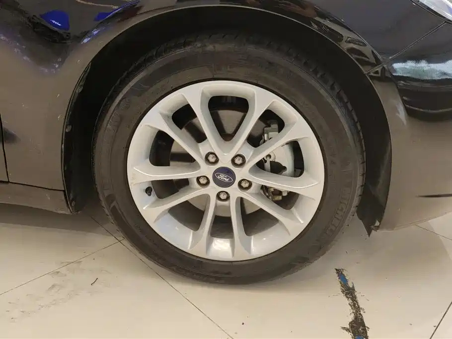 FORD MONDEO 2021